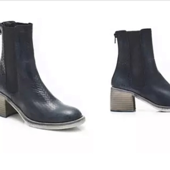 Free People Essential Chelsea Boot size 40 - Picture 3 of 16